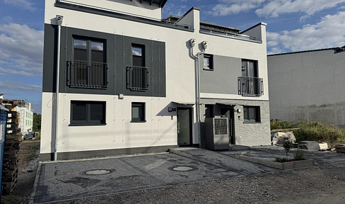 New build RHM 5xrooms 3xbathrooms+guest WC