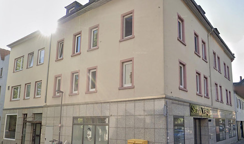 Attractive residential and commercial building in the center of Frankfurt-Fechenheim - Factor 17