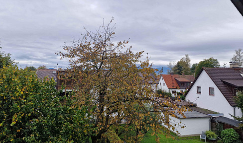 Schöne gemütliche DG-Wohnung, ruhige Lage, toller Bergblick