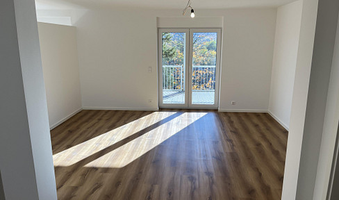 Freier Blick über's Neckartal - Neubaustandard - 3-Zimmer-Wohnung