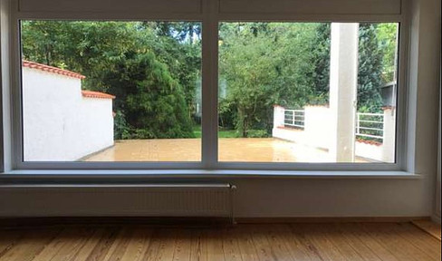 traumhafte 4-Zimmer Wohnung im EG-Hochparterre | 30 m² Terasse | EBK | 138,37 m² | inkl. Garage