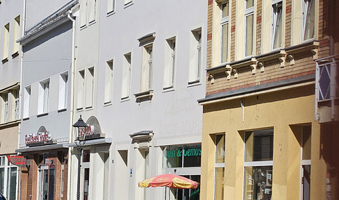 Helle 2-Zimmerwohnung mit Balkon im Zentrum von Zwickau