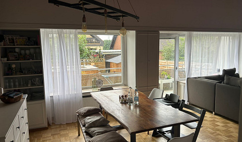 detached house, private road, large garden, 6 rooms