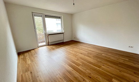 Top renovierte 1 Zimmer WHG mit Einbauküche und Balkon