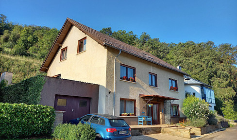 Two-family house with granny apartment, 55568 Staudernheim, p r o v i s i o n f r o m private owner