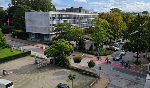 Brokerage-free: Ever lived above the rooftops of Elmshorn...?