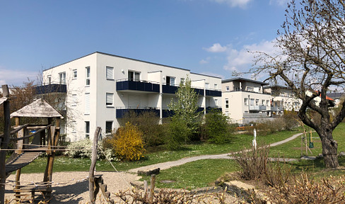 Well-kept 3-room apartment with balcony and view of the countryside