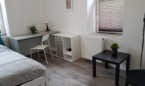 Bright 4 room apartment on the 1st floor, suitable for shared flat
