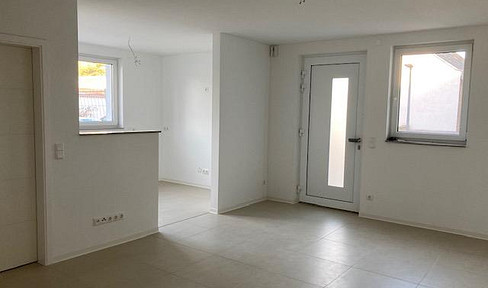 Schicke neuwertige Erdgeschoss-Wohnung,  ebenerdig, 54 qm, Rollstuhl gerecht, 2Zimmer, Küche