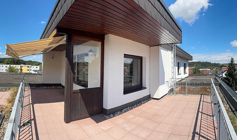 2 Zimmerwohnung mit großer Dachterrasse und Garage
