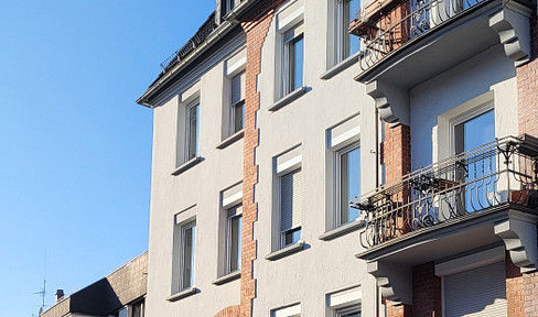 Solid investment free of commission: New building standard meets old building charm, 2 room apartment in Stuttgart-Ost