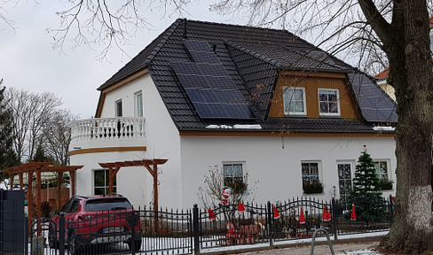 Beautiful house in a great location in Berlin Karow with PV system/without estate agent