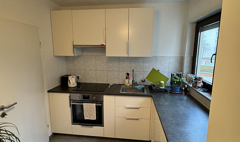 Beautiful, bright 3-room apartment with balcony in a central location