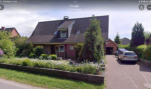 Spacious house for 3 generations on the edge of the forest near the North Sea.