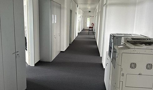 Office spaces, including individual offices and commercial spaces (approximately 285 square meters and 480 square meters), available for rent, starting from €6.50 (net, excluding utilities).