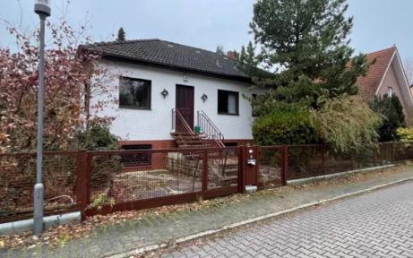 Detached house *FREE OF PROVISION* in the Anglersiedlung in Heiligensee (directly from the owner)