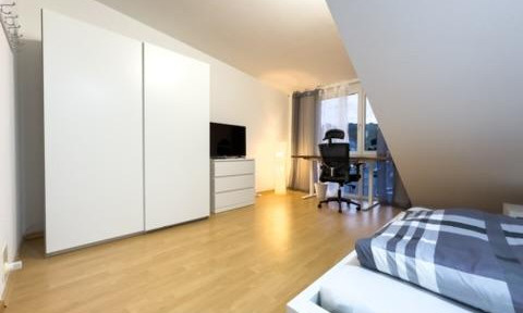 Tolles WG-Zimmer (17m^2) in Leinfelden (TOP LAGE, ALLES NEU)