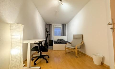 Tolles WG-Zimmer (17 m^2) in Leinfelden (TOP LAGE, ALLES INKL.)