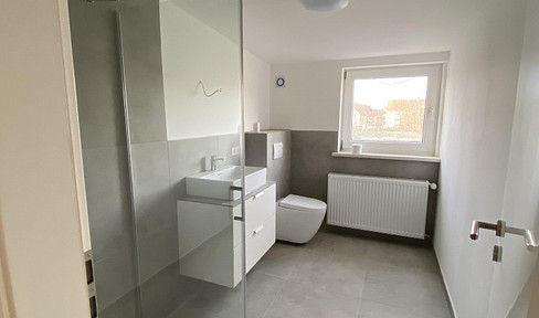 Apartment spanning two floors with a balcony, suitable for shared living, 4 rooms, maisonette style, close to the train station.