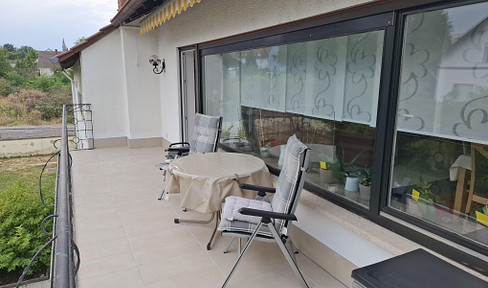 Exklusive Wohnung mit 4,5 Zimmern, EBK und Balkon in Hettenleidelheim
