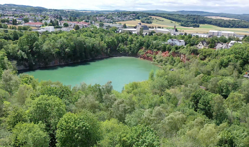 Exklusives Baugrundstück direkt am See (Grundstücksteilung möglich)