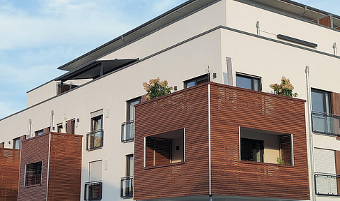 Prov.frei!-Hochwertige 3-Zi.-Terrassenwohnung mit großer Dachterrasse, Tiefgarage, Küche, zentral