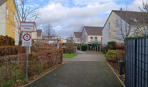 Neuwertiges RMH mit Terrasse, Garten und zwei überdachten Parkhausstellplätzen in MA-Waldhof