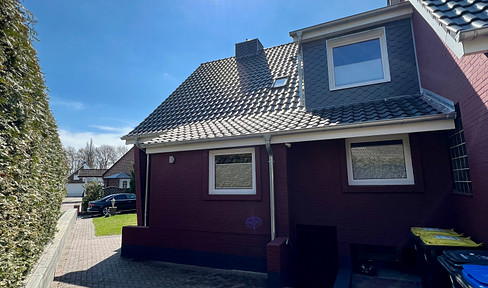 Gelegenheit:MFH mit 2 Häusern+2 Bungalow's,3750€ je m² Wfl. gepfl.& saniertes Objekt 150m zum Strand