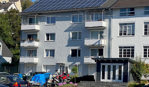 Ruhige und zentrale Wohnung mit Südbalkon und Tageslichtbad