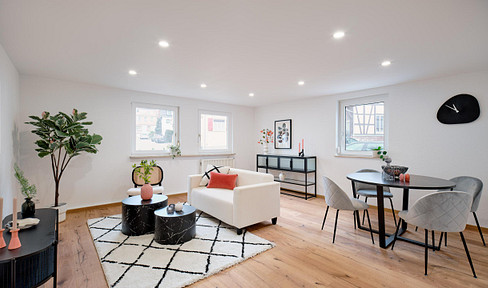 First occupancy after core renovation - commission-free: 3.5-room apartment with 2 parking spaces