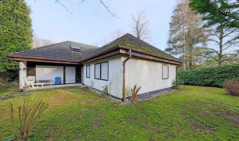 Absolute top location: Building plot with lots of potential