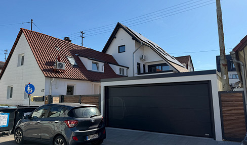 2 houses – 3 living units – approximately 460 m² | Living and renting in Karlsruhe-Daxlanden.
