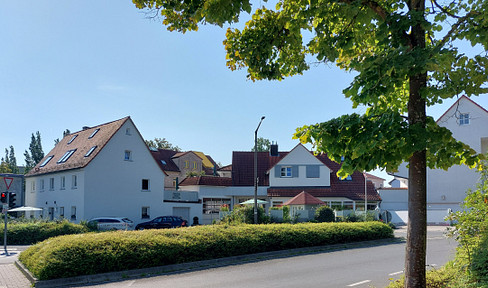 Zirndorf Innenstadtlage Modernes Wohnen und Business  2 Häuser + Gewerbeflächen/großes Grundstück