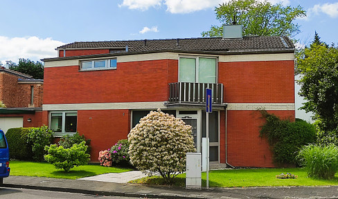 Freistehendes Einfamilienhaus in ruhiger Lage mit großem Eckgrundstück