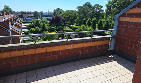 Top floor apartment near Hackenbroich hospital