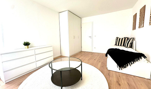 möbliertes Zimmer in 3er-Wohngemeinschaft, mit Garten