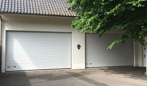 Commercial space, e.g. warehouse and office approx. 180 sqm, 2 sectional doors