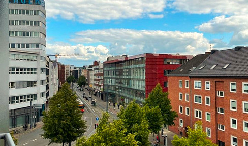 WG Zimmer mit Balkon in der Stadtmitte (3 Zimmer Wohnung 3er WG) !!!