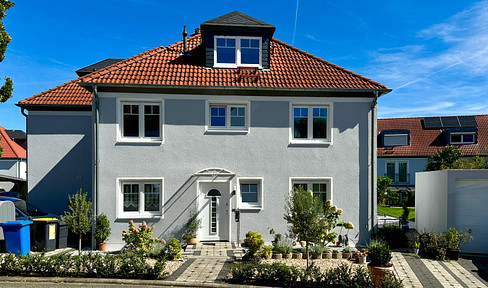 VON PRIVAT: Außergewöhnliche XXL-STADTVILLA mit Garten in sehr guter Lage, stilvoll und gepflegt