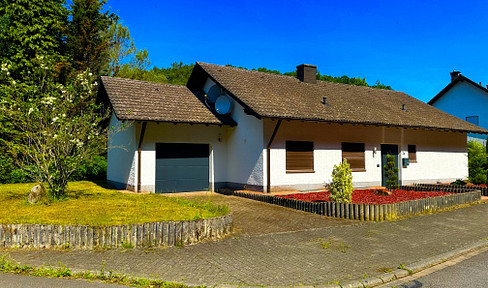 Einfamilienhaus  mit Kamin und Sauna in Obernheim-Kirchenarnbach nähe Landstuhl