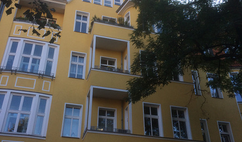 Ruhiges und stilvolles Wohnen in sanierter Jugendstilvilla