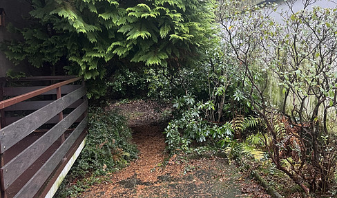 Erdgeschosswohnung mit eigenem Garten