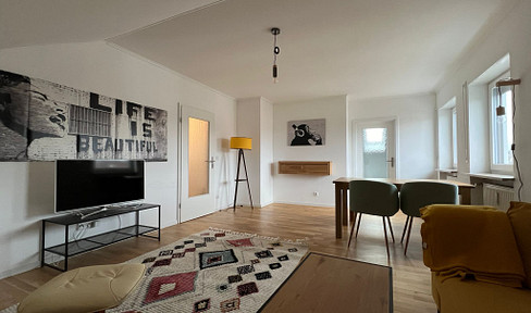 Cozy furnished attic apartment in a quiet location - from November 1, 2025 or earlier.