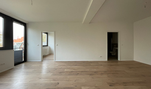 New construction-like core renovation, including electrical appliances, city center, elevator, barrier-free,