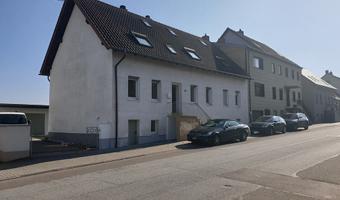 Free of commission! 4-family house in Neunkirchen - freshly renovated, ready for immediate use