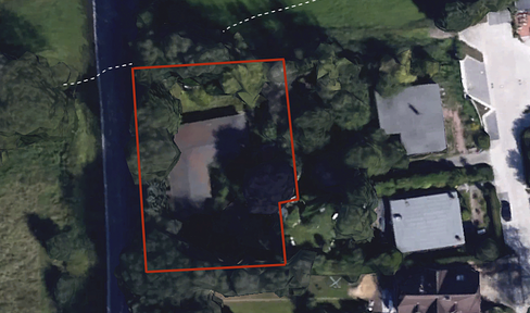 Beautiful building plot in Hamburg-Schnelsen for single / semi-detached house development !!! FREE OF COMMISSION !!!