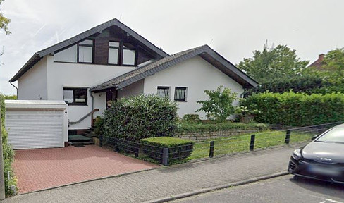 in bester Wohnlage freistehendes Einfamilienhaus mit Garage + ohne Maklerkosten +