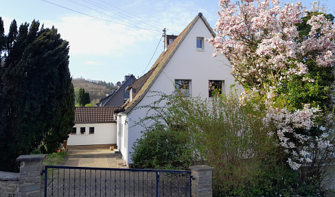 Solides 1- oder 2-Familienhaus in Kreuztal-Krombach