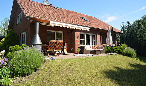 Spacious house with granny apartment near Groß Schwülper from private owner