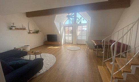 Exclusive 3-room apartment, 74+21 sqm total living space, including a unique usable area. Features: fitted kitchen and a walk-in closet with two levels.